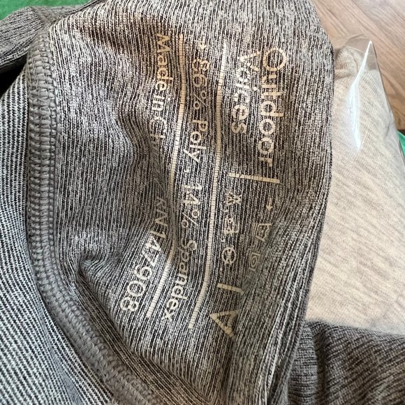 Rare Outdoor Voices Leggings- Grey- Size S - Picture 6 of 11